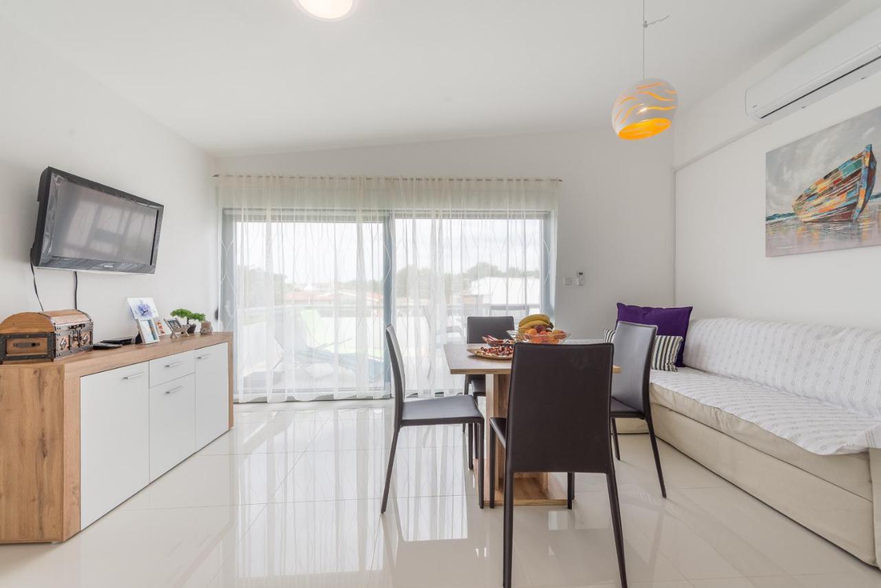 Windrose Apartment Vir
